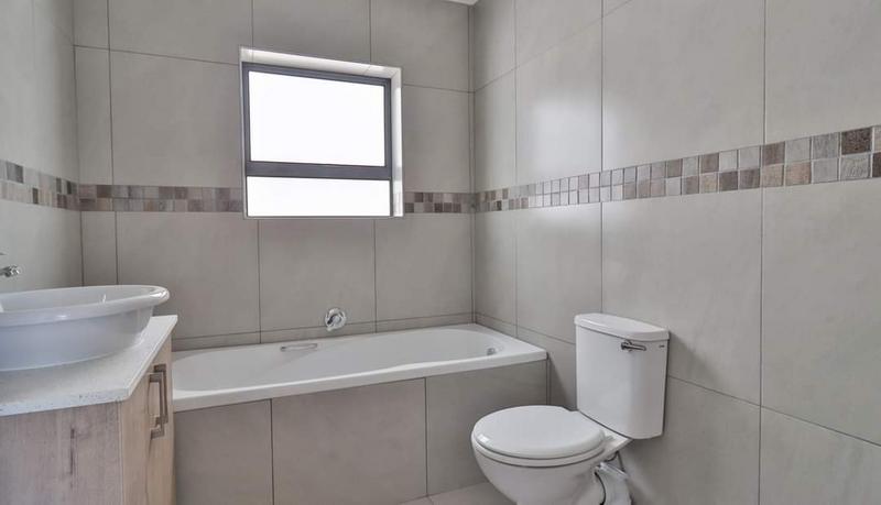 3 Bedroom Property for Sale in Island View Western Cape